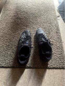 Football cleats