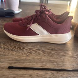 Tracksmith Elliot Runner