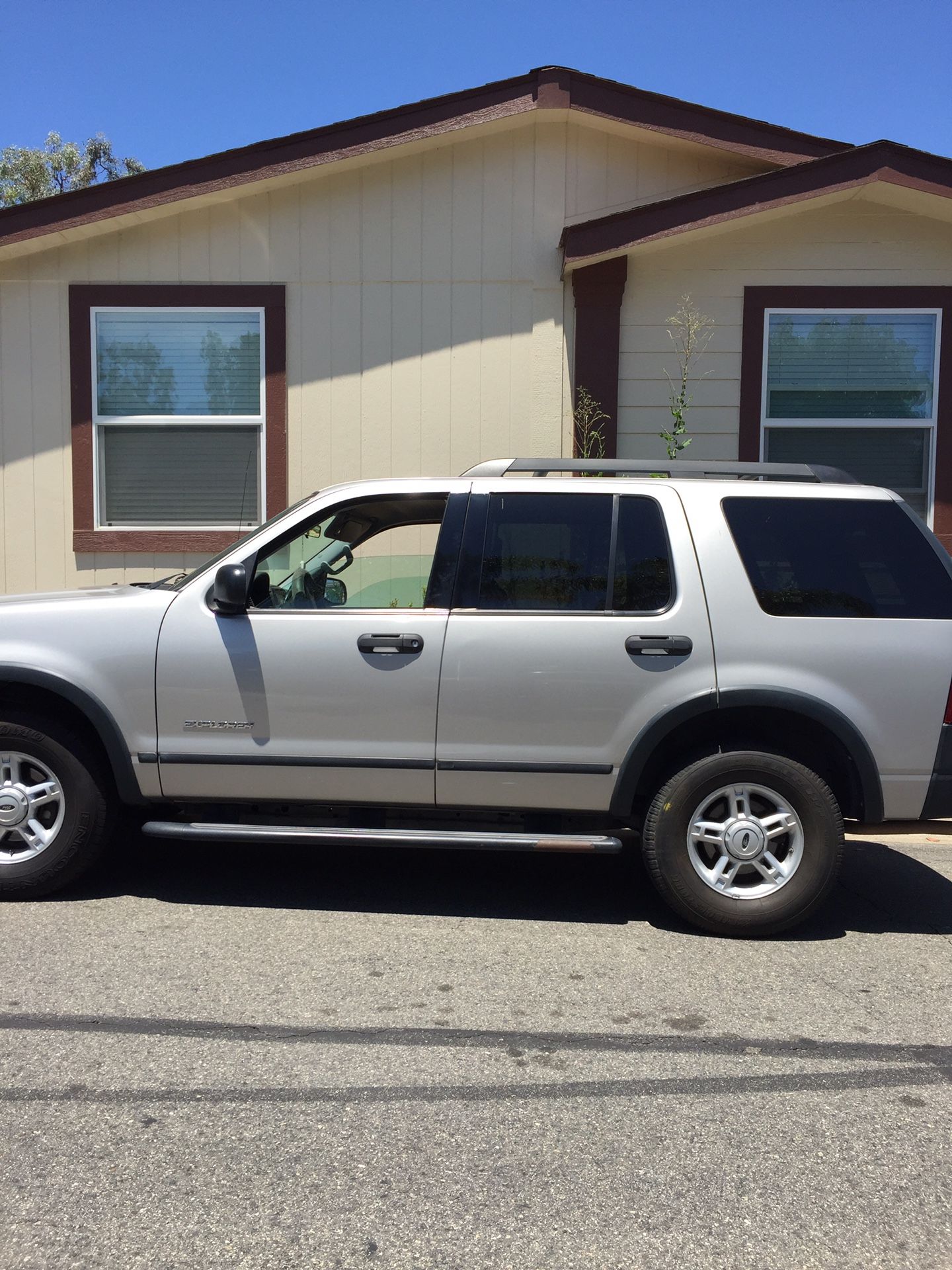 2005 Ford Explorer