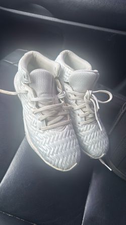 Youth football cleats size 4