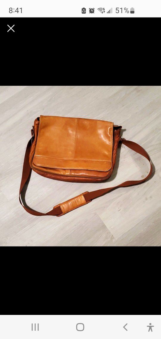 Wilsons leather brown messenger bag