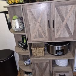Kitchen hutch