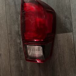 Right Side Taillight Tacoma 