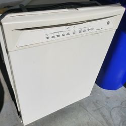 GE Dishwasher, Fair Condition. Works good