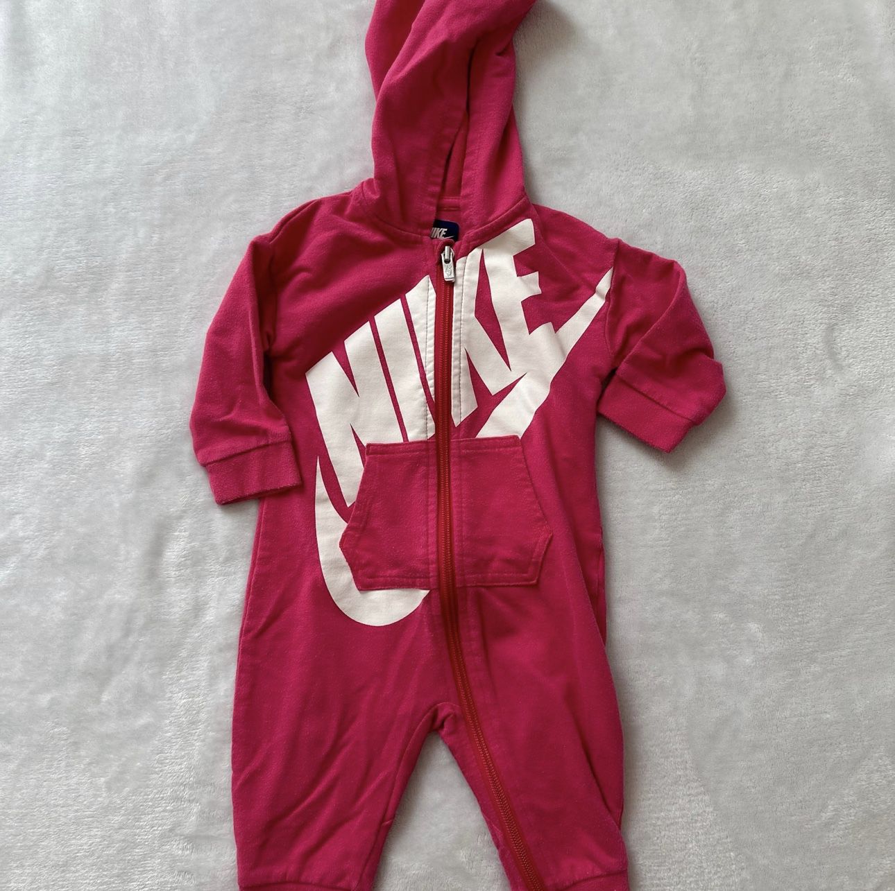 PINK NIKE BABY OUTFIT 6-9 MONTHS