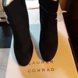 LAUREN CONRAD AVANT BLACK BOOTS 