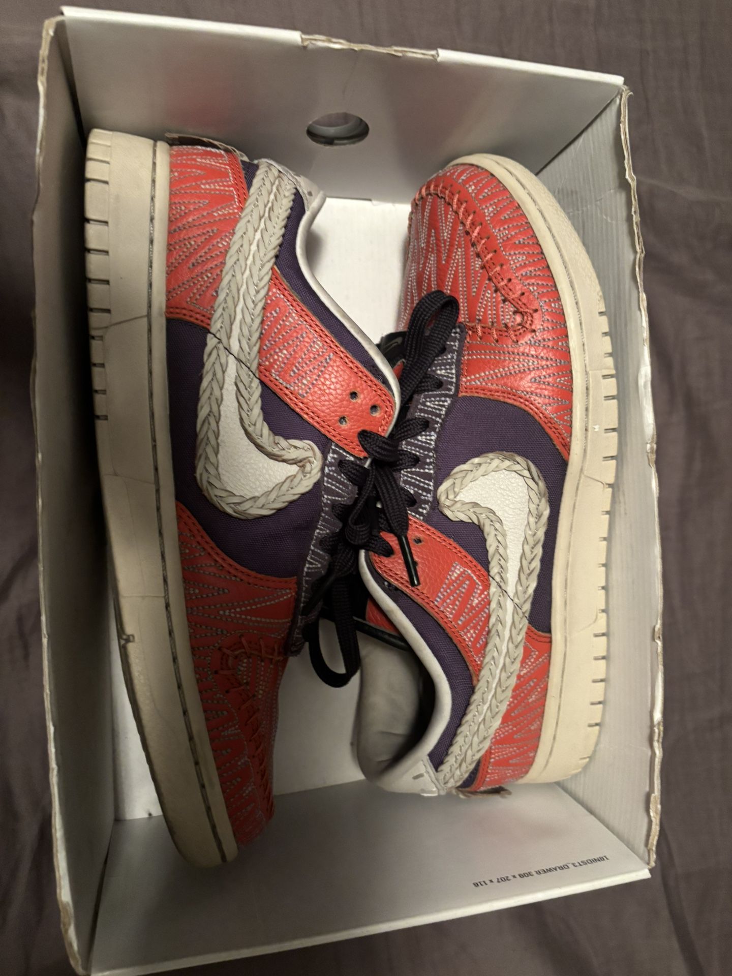 NIKE N7 DUNKS LYLE THOMPSON