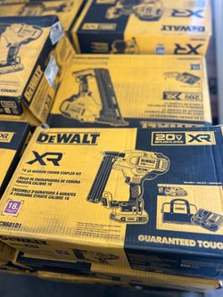 Dewalt 20V MAX XR Lithium-Ion Cordless 18-Gauge Narrow Crown Stapler Kit with 2.0Ah Battery, Charger and Contractor Bag