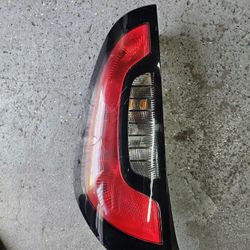 2018 Kia Soul Left Side Driver Tail Light Lamp Assembly
