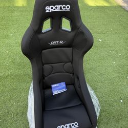 Esparco QRT-R Racing Seats & 5 point harness 