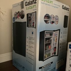 Galanz 3.5 Cu. Ft. Refrigerator Barely Used