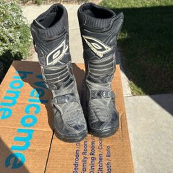 Youth Motorcycle Boots Size 6 O’Neal