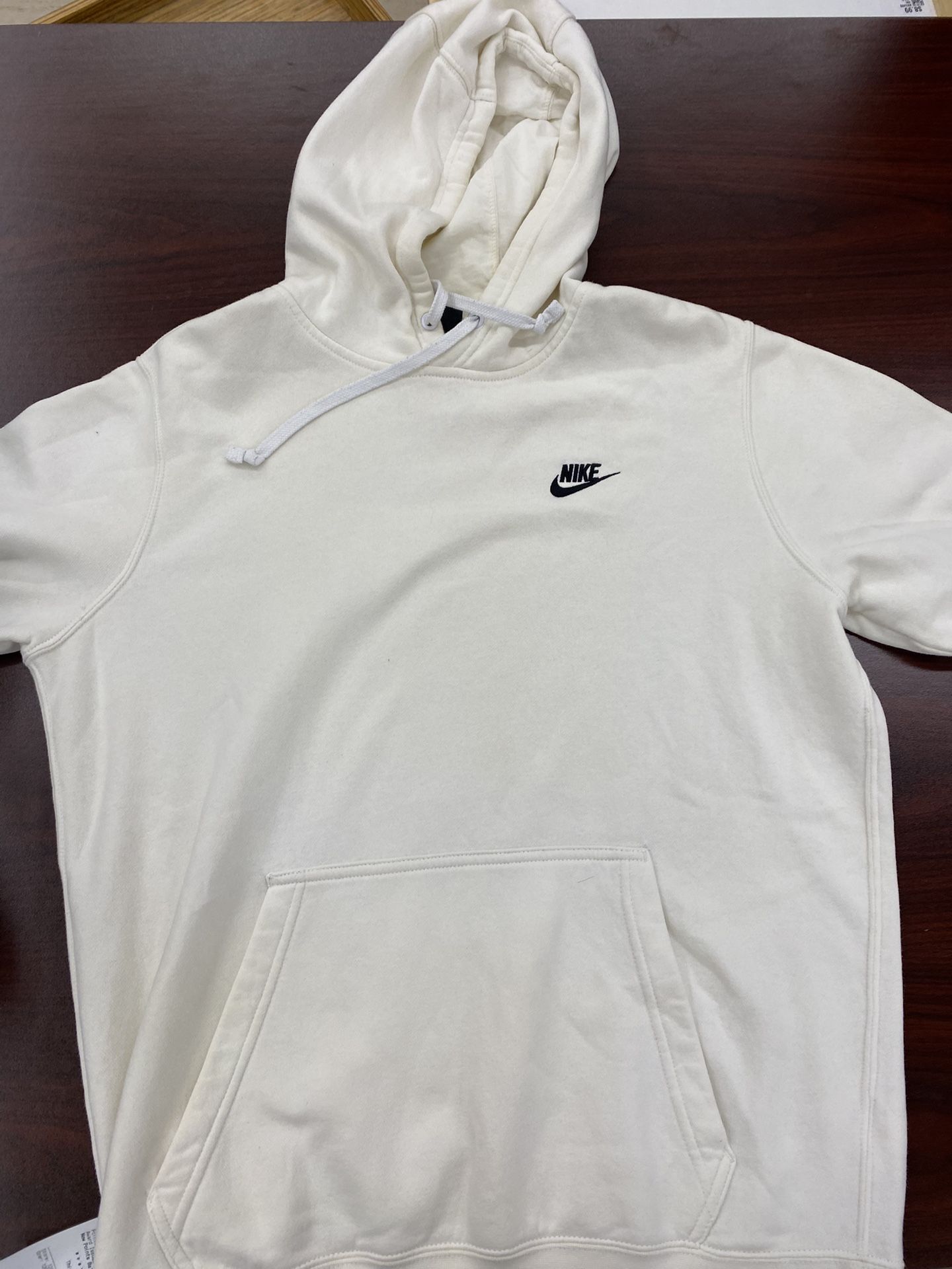 M Nike sweatshirt white