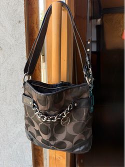 Coach hand bag perfect condition
