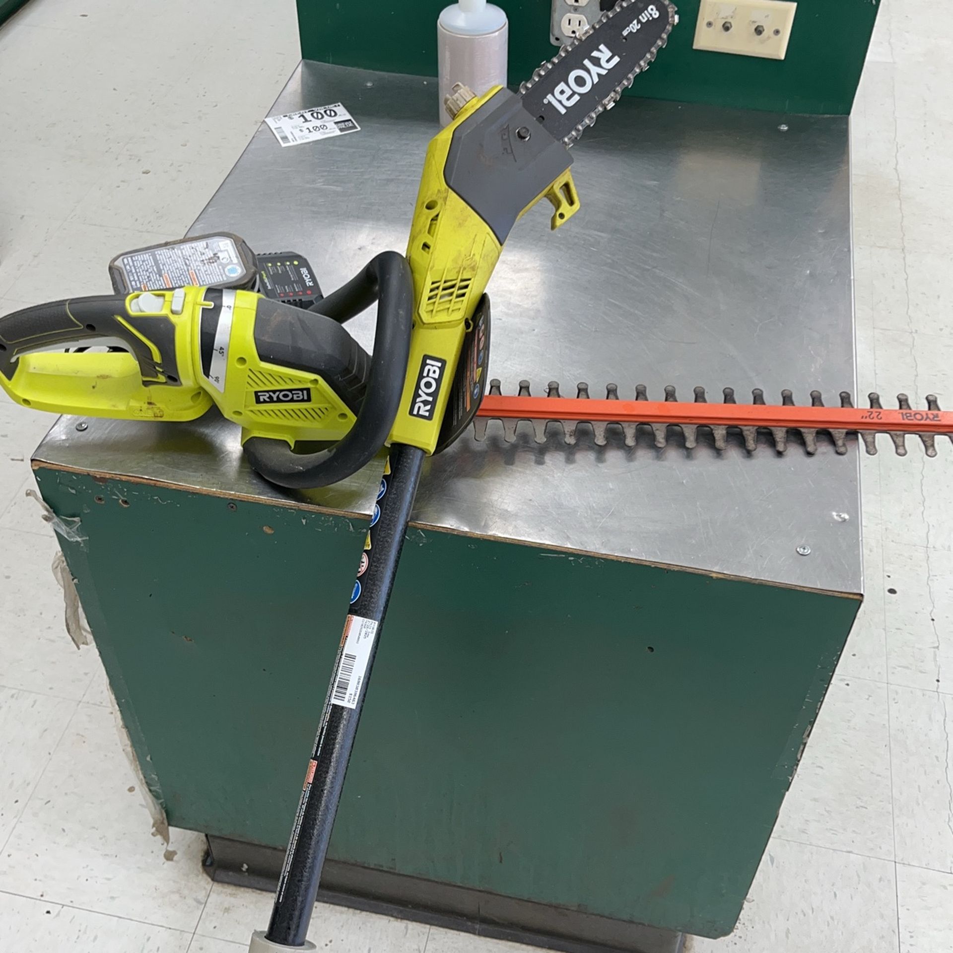 Ryobi Cordless Pole Saw Hedge Trimmer Combo Battery And Charger