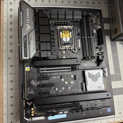 ASUS Z790 Motherboard