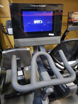 FULLERTON - Proform Carbon Pro10 Studio Spin bike- 280$