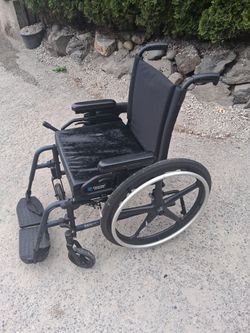 KI  catalyst mobility 4 lightweight wheelchair