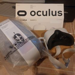 Oculus Quest 2 With Carrying Case