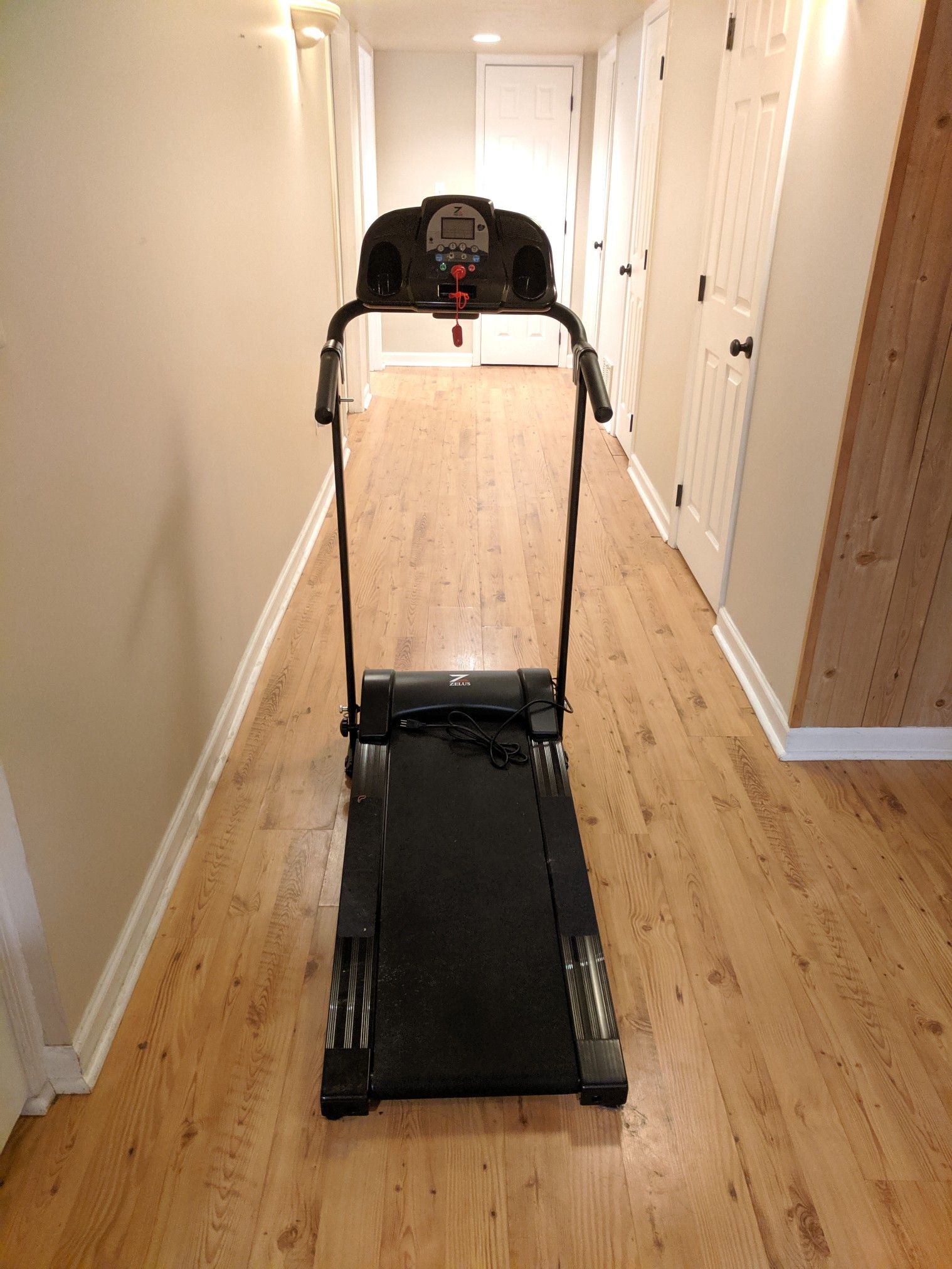 Zelus Treadmill