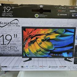 SuperSonic 19” TV With DVD Player