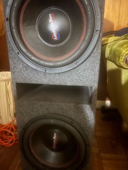 XD1222 American Bass Speakers ) 2000watts  with box and  Hifonics Zeus amp 2400 watts with remote control volume