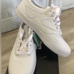 DC Kalis VULC Sneakers Size 8