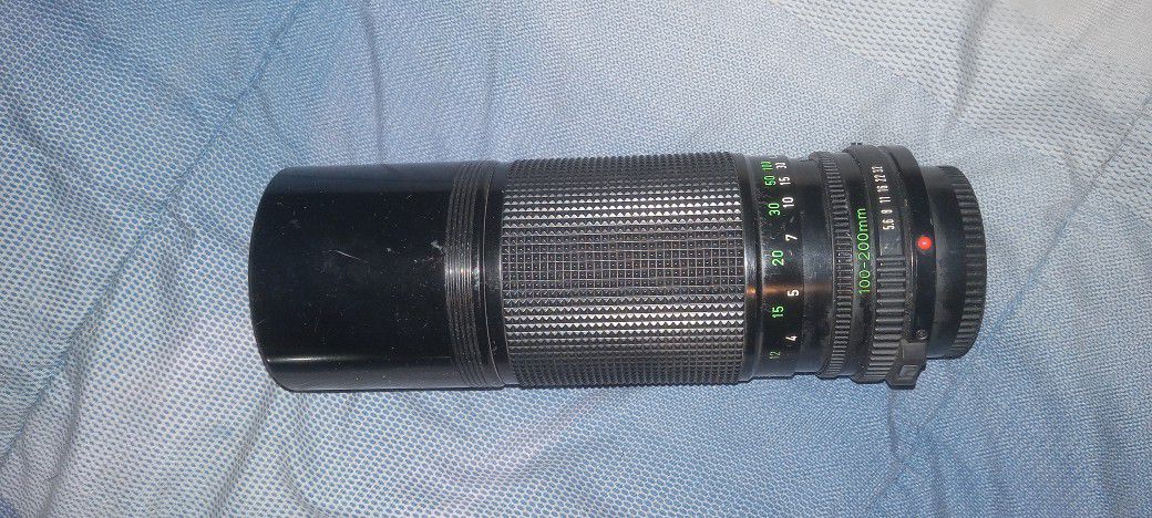 Canon Zoom Lens FD 100-200mm 