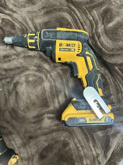 dewalt screwgun 