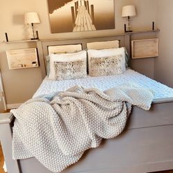 Free queen size Bed Frame  ONLY 