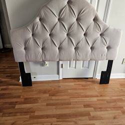 QUEEN Upholstered Tufted Headboard – Beige/Oatmeal