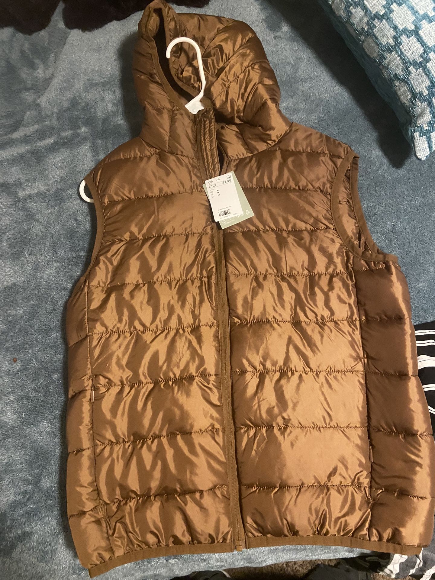 H&M Hooded Puffer Vest