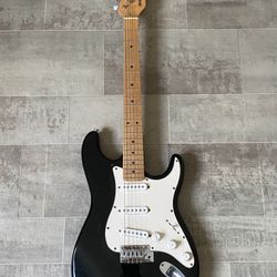 Behringer Electric Guitar *Read Description