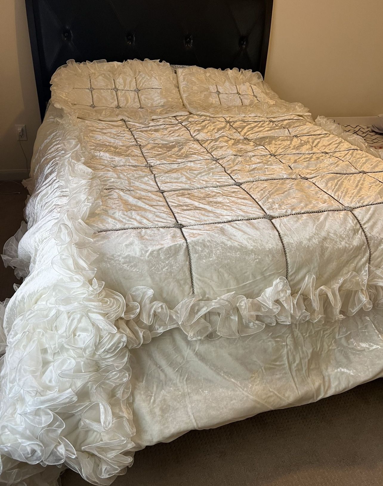 Queen Bed Cover