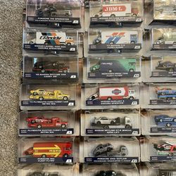 Hot Wheels Team Transport Premium Set 1-55 Collection 
