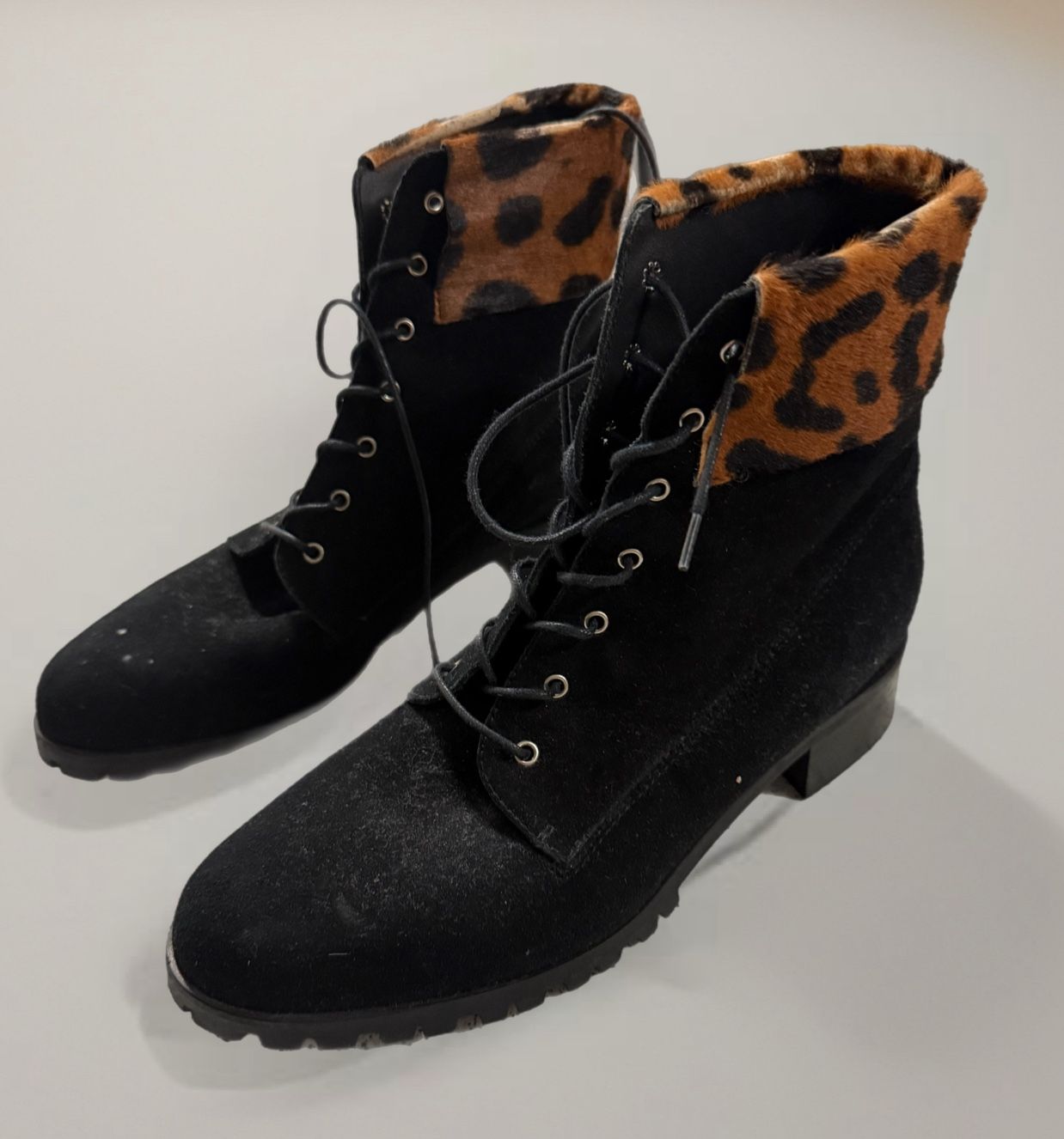 GRIGIO ARANCIO Italy Suede Bl Leopard haircalf black tan bootie heel Size 9