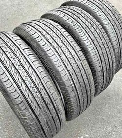 225 65 17 Continental Tires Con 80% de Vida Las 4