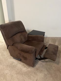 For sale is well-kept furniture to rest