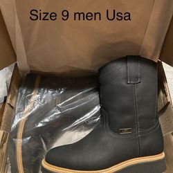 Leather Work Boots / Size 9 / $80