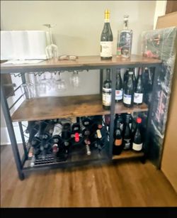 Wine holder table
