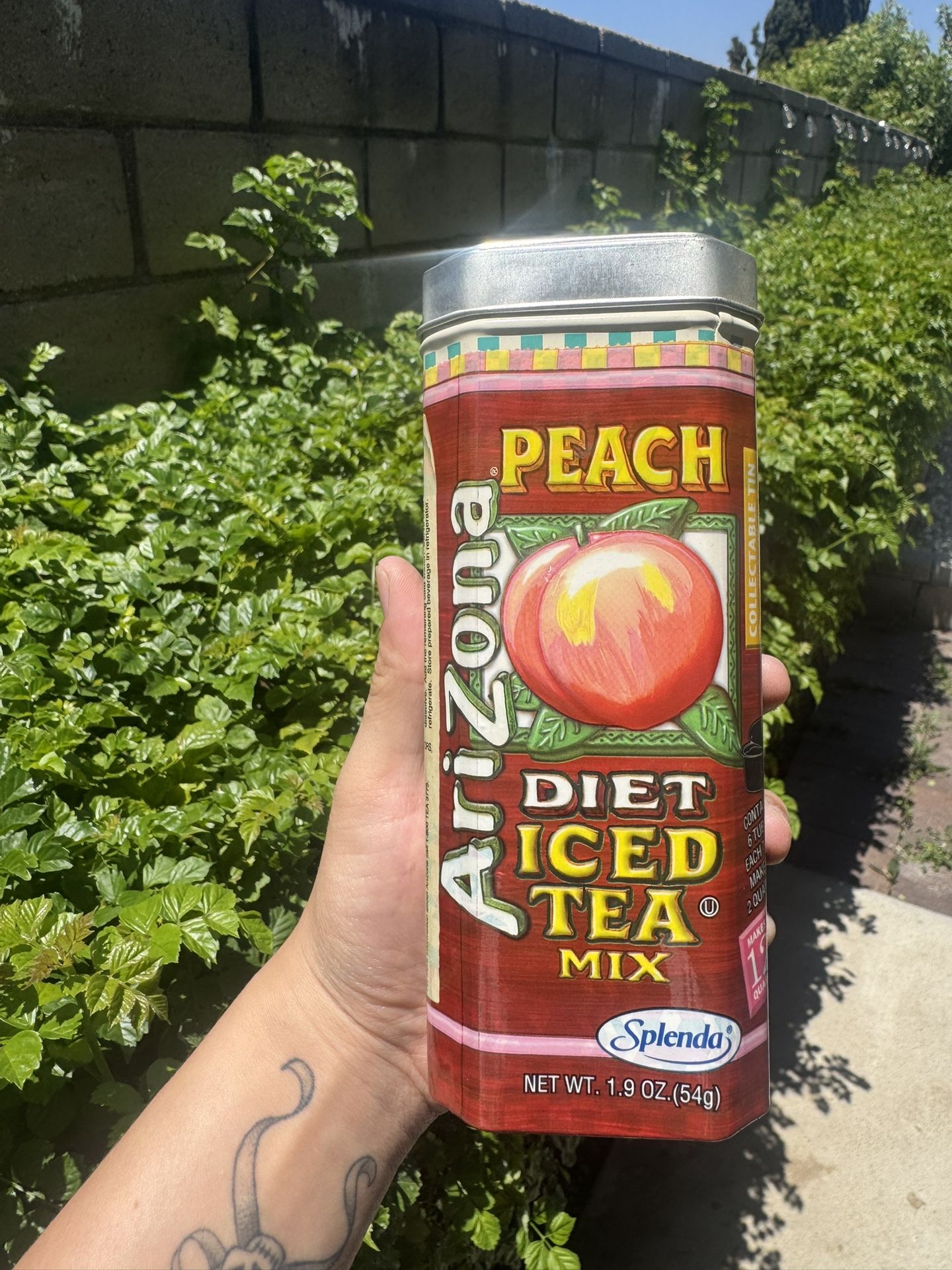 Vintage Arizona Sweet Tea tin -1980 era