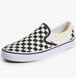 New in box men’s 9.5 checkered vans