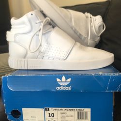 Men’s Size 10 Adidas tubular Invader Strap (White)