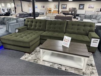L Shape Sectional. 🚚WE DELIVER🚚