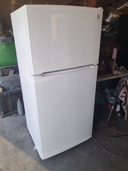 KENMORE REFRIGERATOR CAN DELIVER