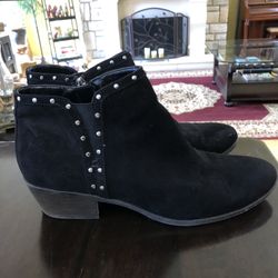 Cute Boots Size 8