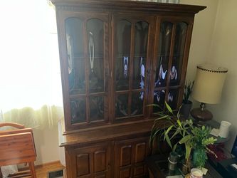 Ethan Allen China Cabinet