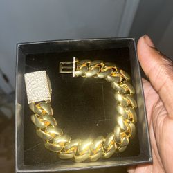 Gold Cuban Bracelet With Diamond Cut 