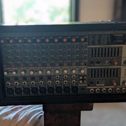 Behringer Europower PMP2000D PA Mixer