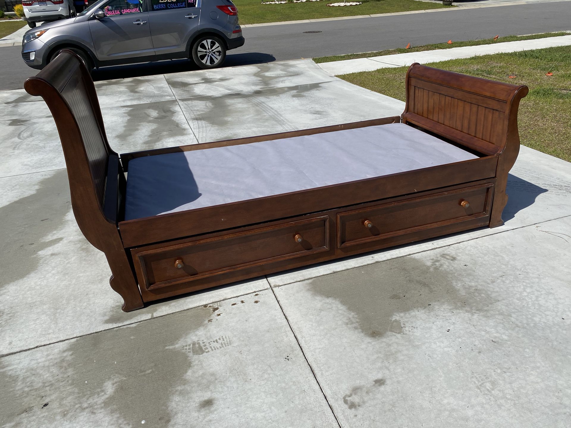 Ethan Allen trundle twin bed